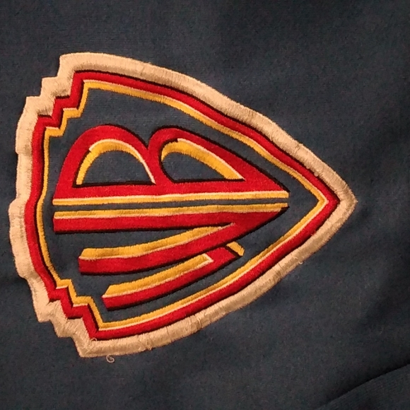 Warner Brothers XL Hanes Classic Sweatshirt - Picture 2 of 4